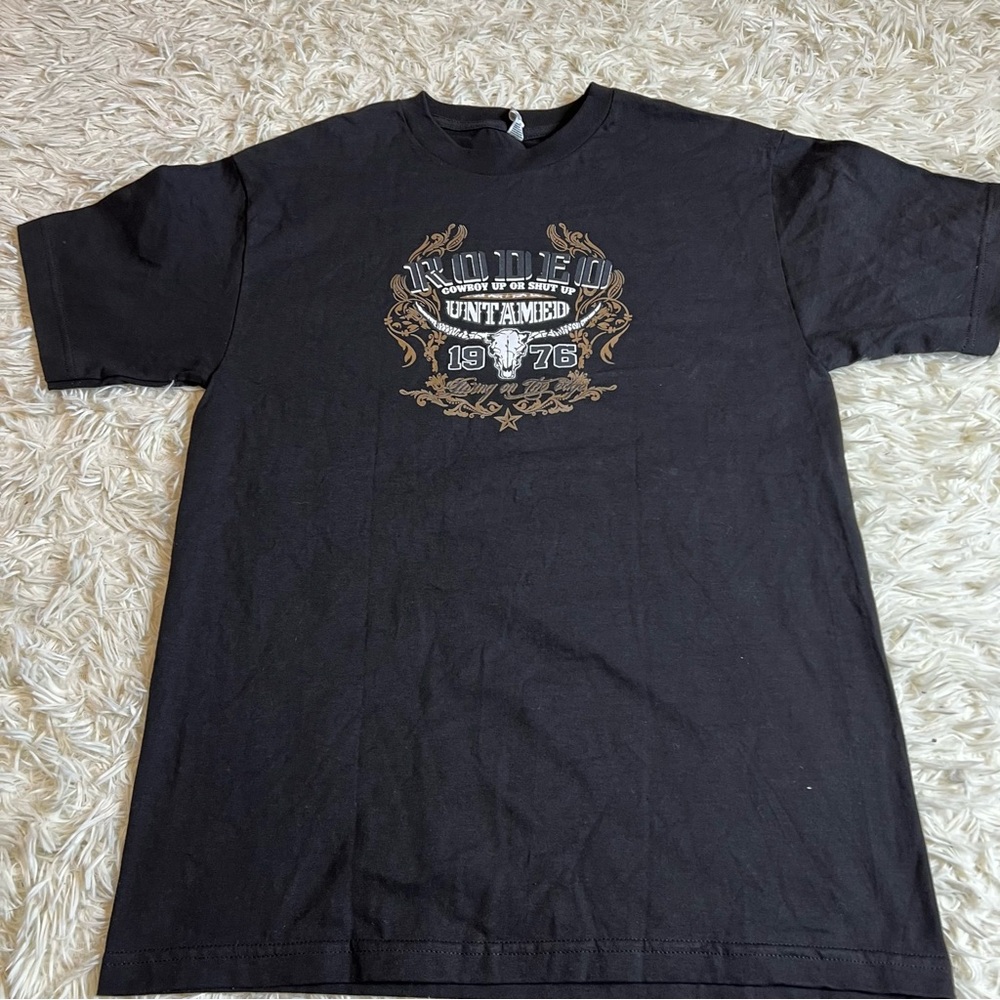 COWBOY RULES BULL RIDER RODEO UNTAMED COWBOY UP OR SHUT UP T-SHIRT nwot cond - Picture 4 of 8